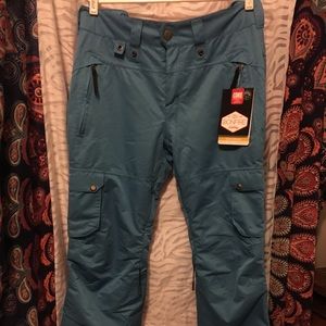 Women’s Bonfire Gold series snowboard pant.